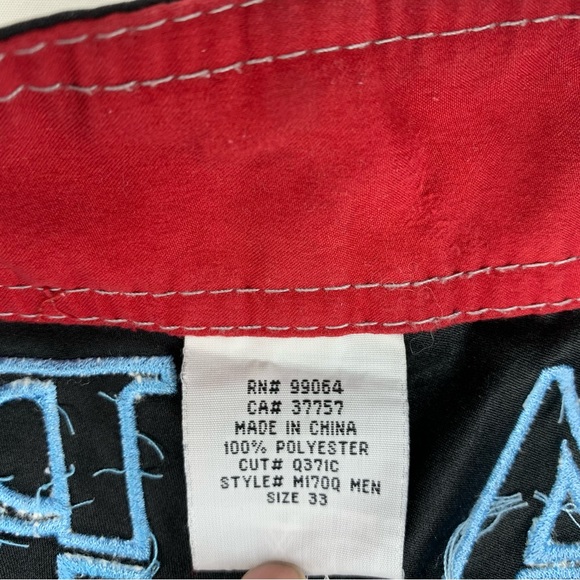 Billabong Men's Board Short Size 33 color black with billabong accesory tool - Picture 2 of 15